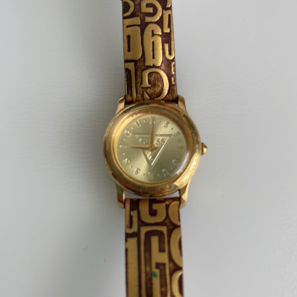 Vintage Guess Watch - Picture 5 of 5
